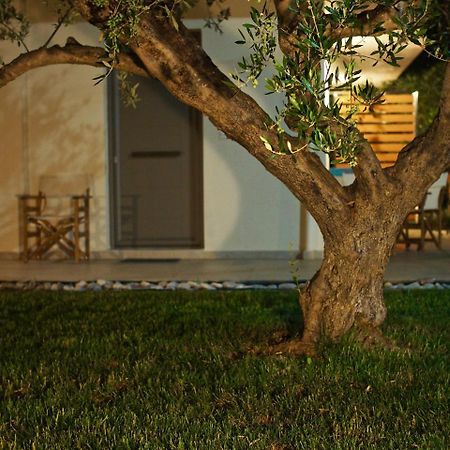 Lena Mare Aparthotel Chrani Exteriör bild