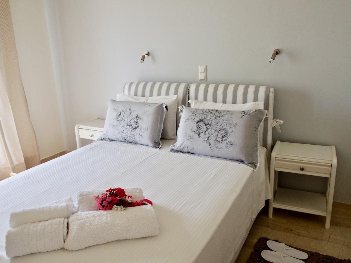 Lena Mare Aparthotel Chrani Exteriör bild