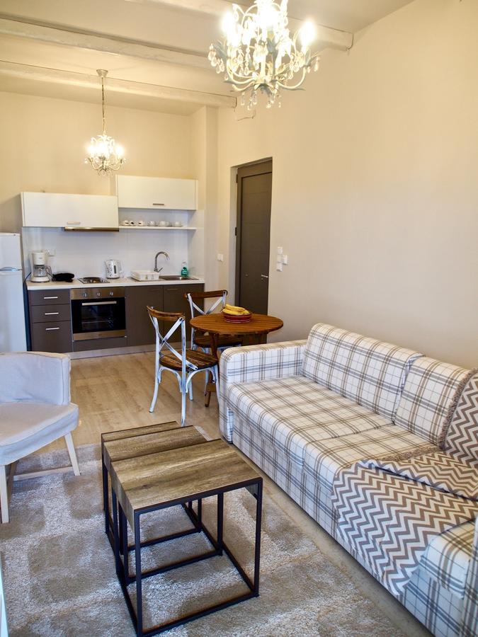 Lena Mare Aparthotel Chrani Exteriör bild