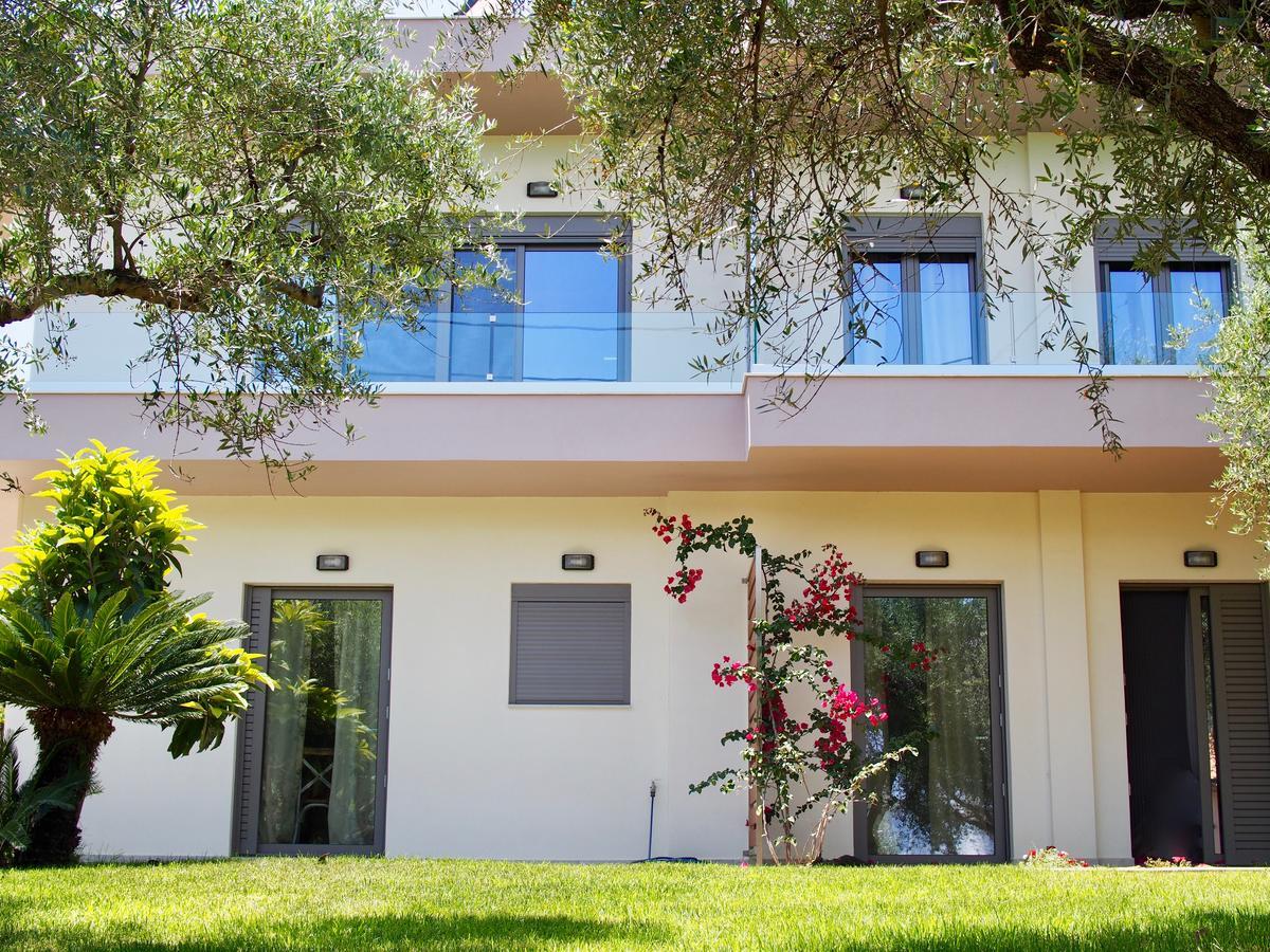 Lena Mare Aparthotel Chrani Exteriör bild
